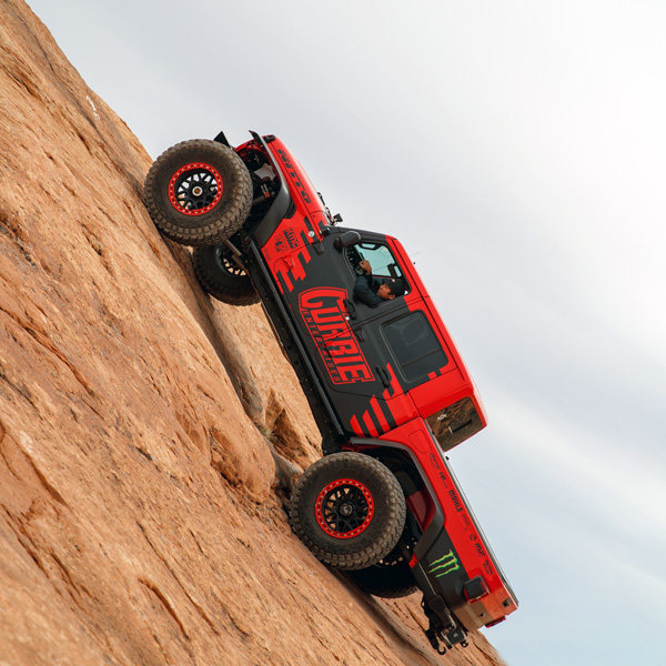 كاسي في العمل